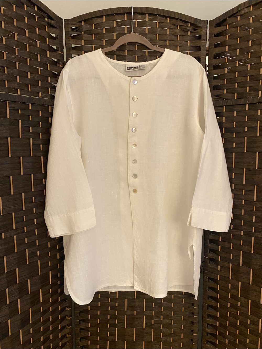 Vintage Chico’s Design Cream Button-Front Tunic Top in 100% Heavy Linen